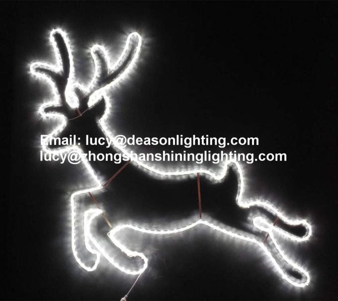 outdoor lighted christmas reindeer