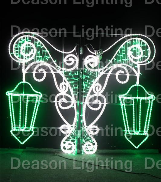 christmas street pole lighted decoration