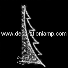 Pole mounted led christmas tree decoration