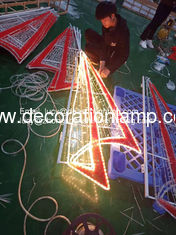 2D led pole mounted motif lights