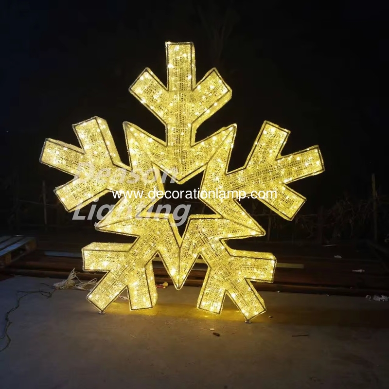 Large led lighted snowflakes
