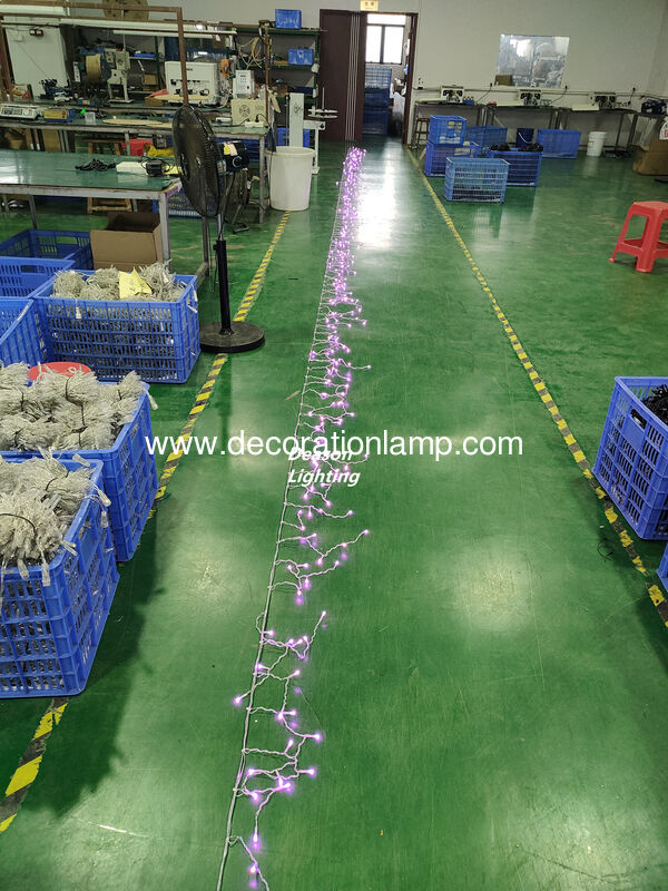 led icicle string lights outdoor